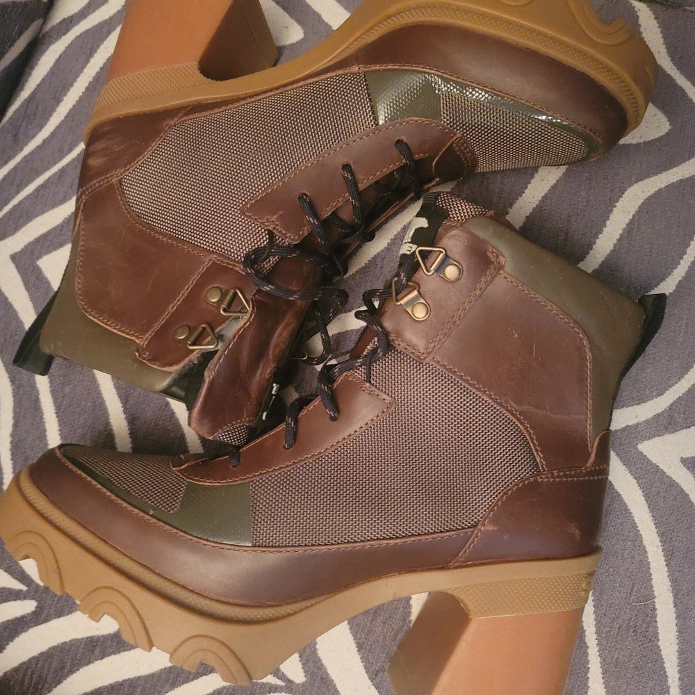 WOMEN'S BREX™ HEEL LACE BOOTIE Size 9.5